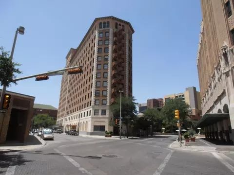 311 S Saint Marys St, San Antonio, TX 78205
