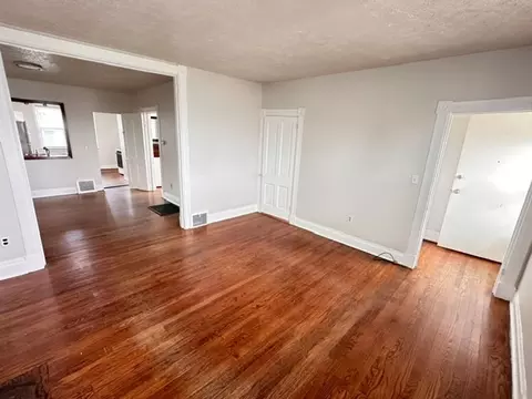 S 9th St, Bellevue, NE 68005