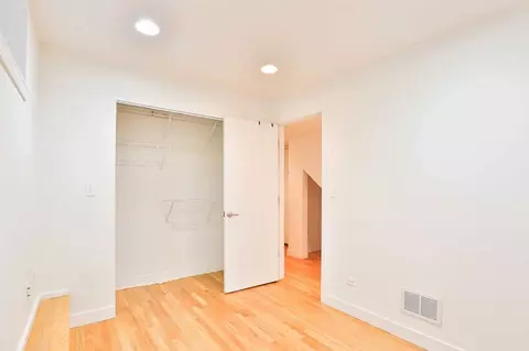 608 N Ada St, Chicago, IL 60642 photo 8