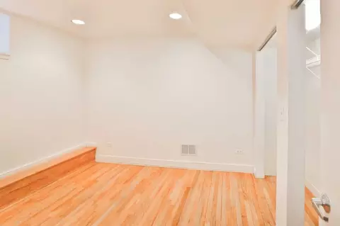 608 N Ada St, Chicago, IL 60642 photo 12