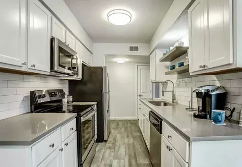 11141 Springhollow Rd, Oklahoma City, OK 73120