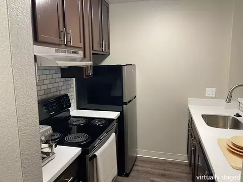 25200 Santa Clara St, Hayward, CA 94544 photo 6