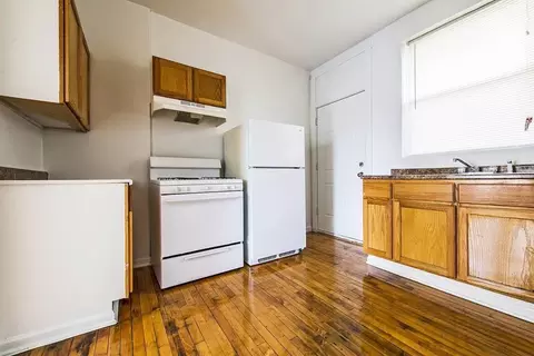 3650 W 18th St, Chicago, IL 60623