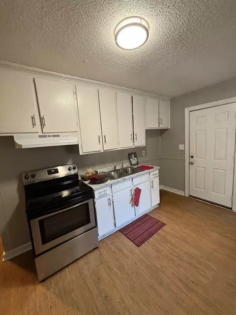 3604 Jonquil St, Charlotte, NC 28211