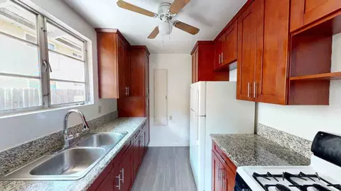 727 E Orange Grove Blvd, Pasadena, CA 91104 photo 3