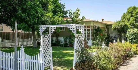 727 E Orange Grove Blvd, Pasadena, CA 91104 photo 9