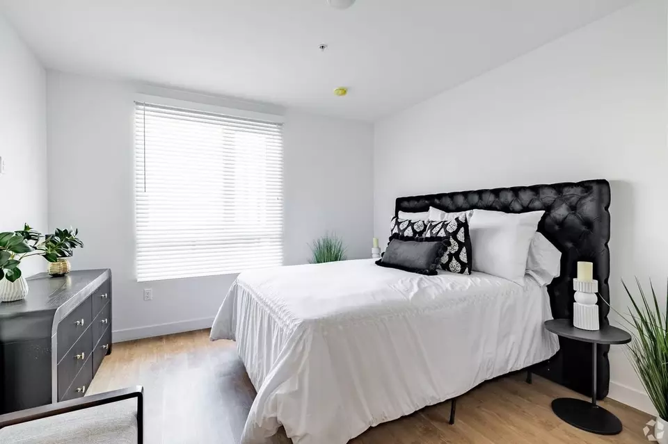  14526 Kittridge St, Van Nuys, CA 91405 photo 40