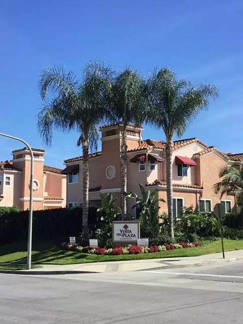 272 S Poplar Ave, Brea, CA 92821