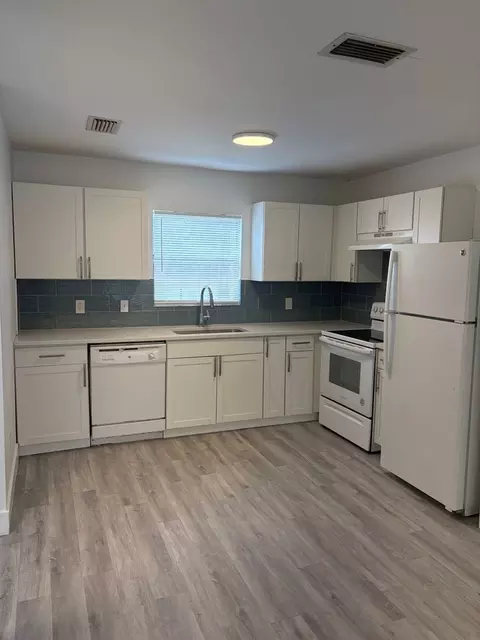 4901 Dover Cir, Orlando, FL 32807
