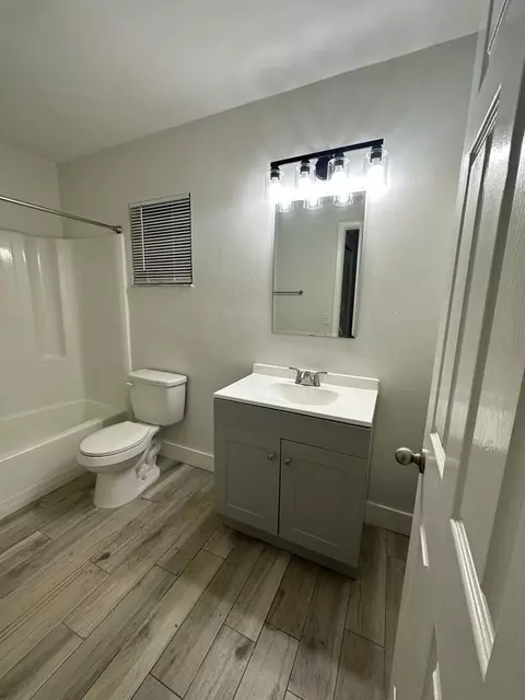 4901 Dover Cir, Orlando, FL 32807