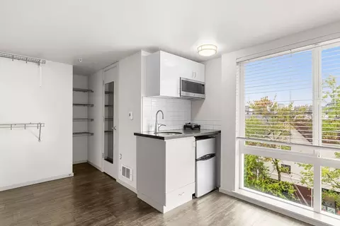 1812 12th Ave, Seattle, WA 98122