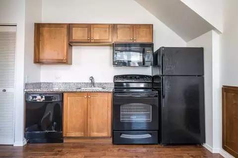 455 NE 24th Ave, Portland, OR 97232