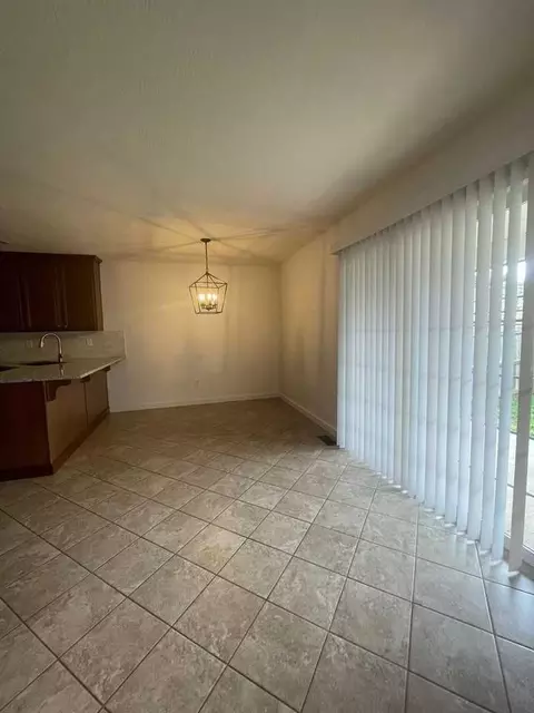 1350 W Kirkwood St, Ozark, MO 65721