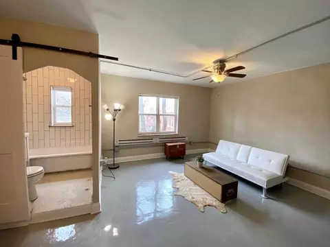 3136 Grand Ave, Kansas City, MO 64111