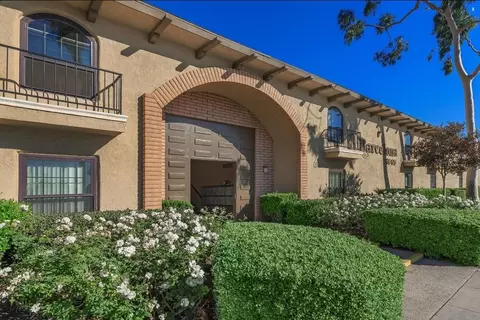 1645 W Palm Ln, Anaheim, CA 92802