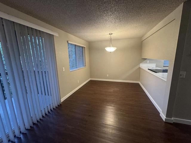 21010 83rd Ave W, Edmonds, WA 98026