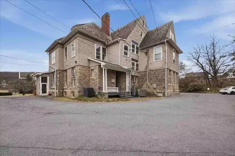 825 Delaware Ave, Fountain Hill, PA 18015