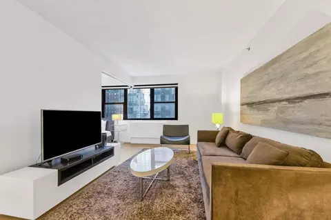 141 E 33rd St, New York, NY 10016