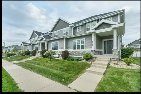 6820 Redspire Ln, Deforest, WI 53532