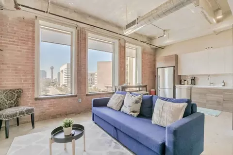 500 S Ervay St, Dallas, TX 75201