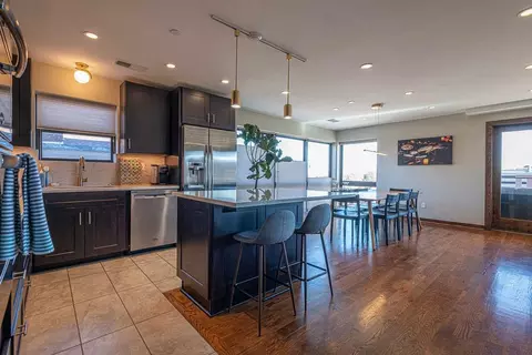 5017 Grand Ave, Kansas City, MO 64112