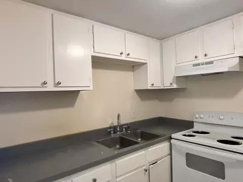 6918 SW 6th Pl, Gainesville, FL 32607