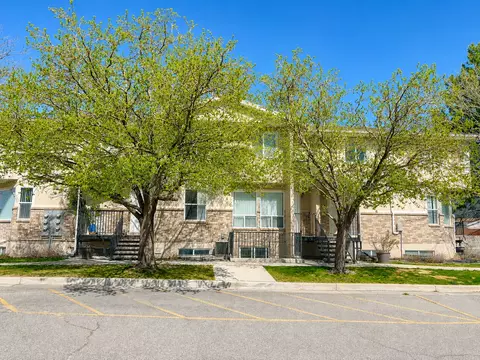 9690 S 700 E, Sandy, UT 84070