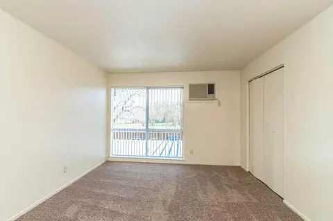 3902 Annadale Ln, Sacramento, CA 95821 photo 2