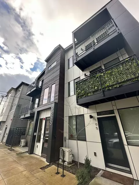 5855 SE 72nd Ave, Portland, OR 97206