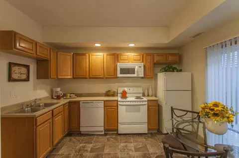 4403 Woodland Ave, West Des Moines, IA 50266