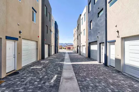 2061 Magnolia Dr, Lake Havasu City, AZ 86403