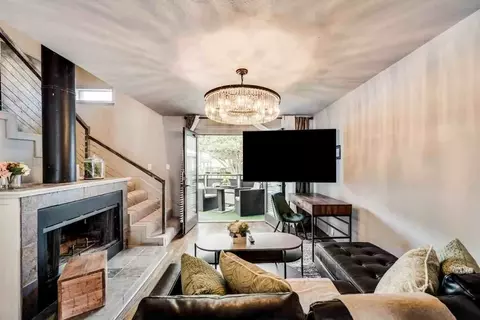 6011 Gaston Ave, Dallas, TX 75214
