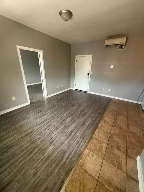 112 E Franklin St, Liberty, MO 64068