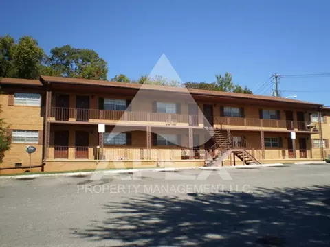 1221 W Parkway Ave, Knoxville, TN 37912