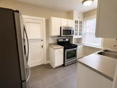 7551 Byron Pl, Clayton, MO 63105