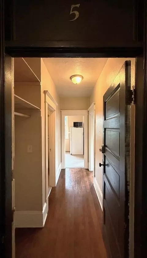 1802 12th Ave, Seattle, WA 98122