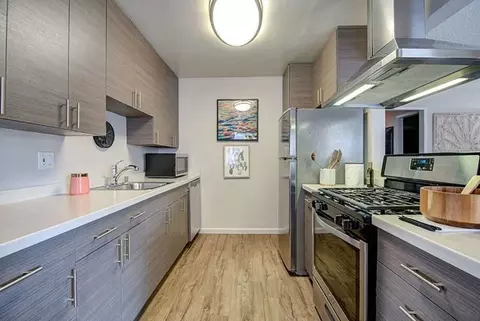 2600 Kremeyer Cir, Carlsbad, CA 92008