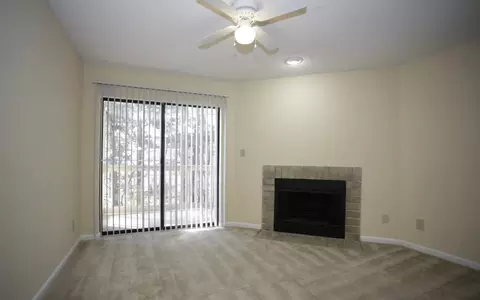 100 Claridge Park Dr, Morrow, GA 30260