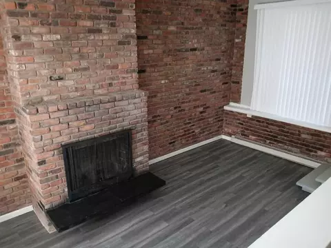1105 N Stephenson Hwy, Royal Oak, MI 48067