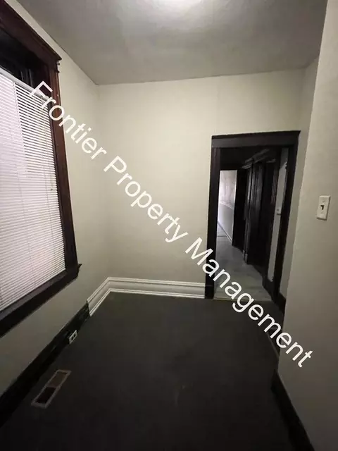 3922 Minnesota Ave, Saint Louis, MO 63118