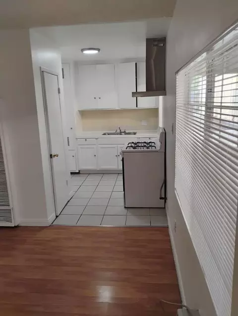 14129 Vanowen St, Van Nuys, CA 91405