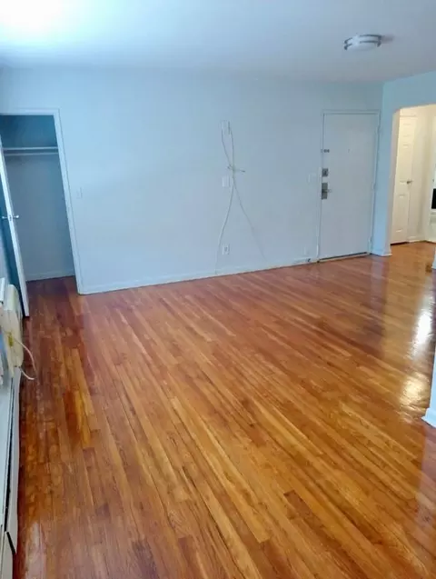 91 Hamilton Ave, Fairview, NJ 07022