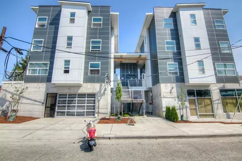 358 NW 85th St, Seattle, WA 98117