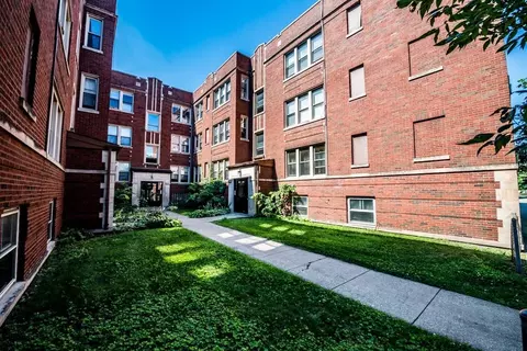 6705 S Michigan Ave, Chicago, IL 60637 photo 2