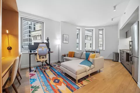 200 E 11th St, New York, NY 10003