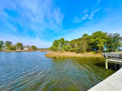 2107 Pretty Lake Ave, Norfolk, VA 23518