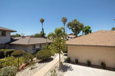 1235 Monique Ct, Vista, CA 92084
