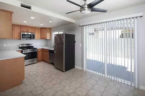 1235 Monique Ct, Vista, CA 92084