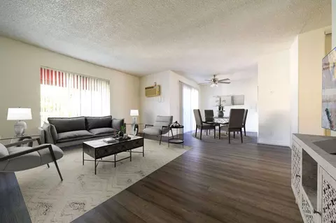 1440 Oak Dr, Vista, CA 92084