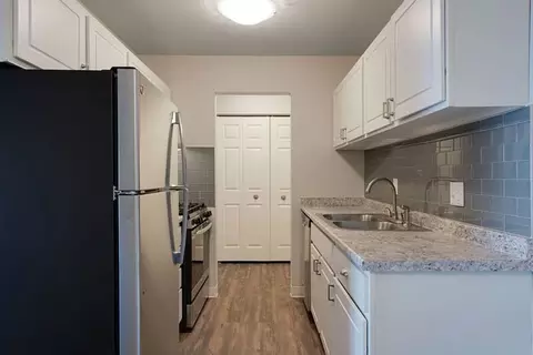 1959 Silver Bell Rd, Eagan, MN 55122